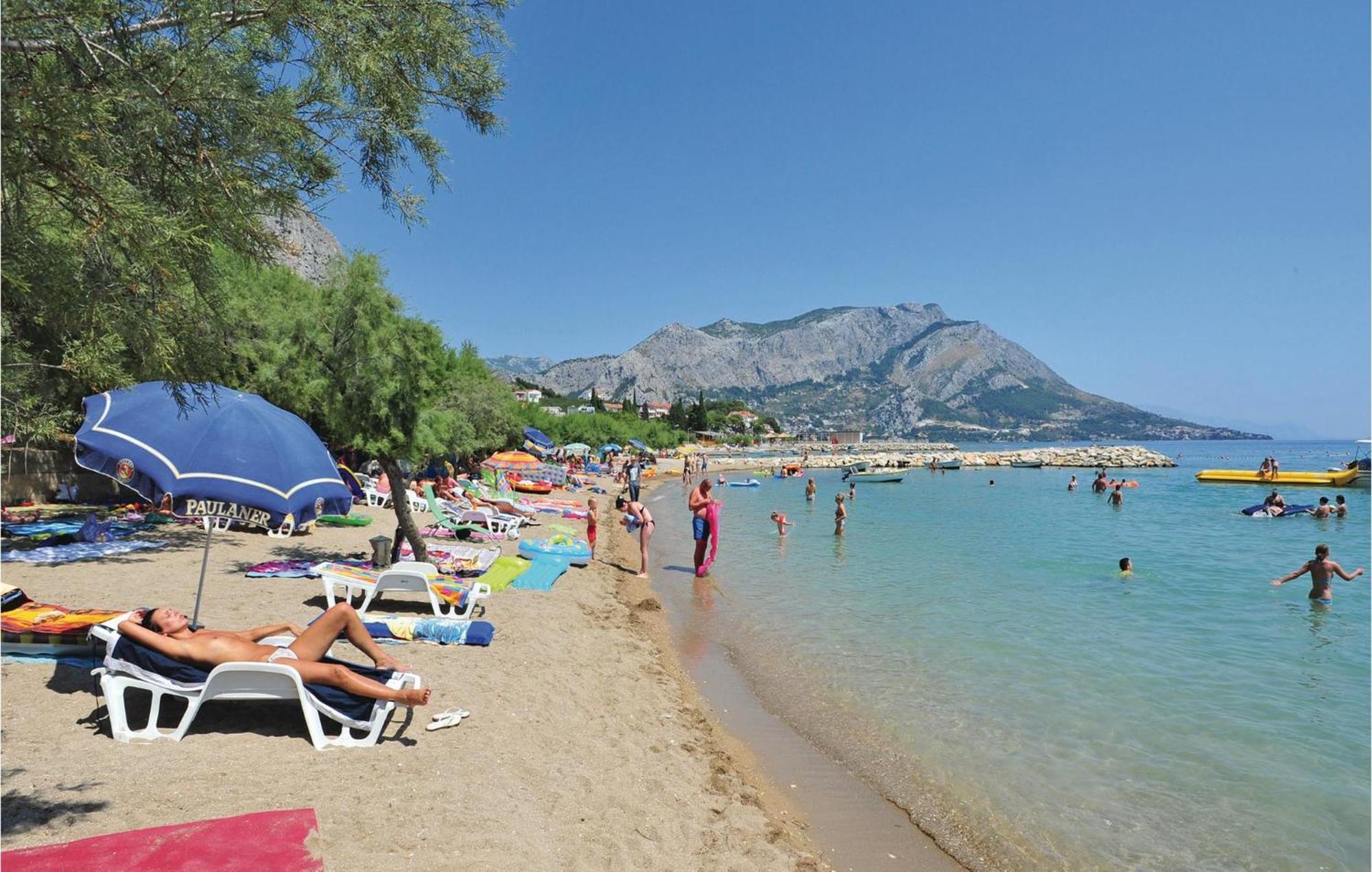 Gorgeous Apartment In Omis With House Sea View Exterior photo